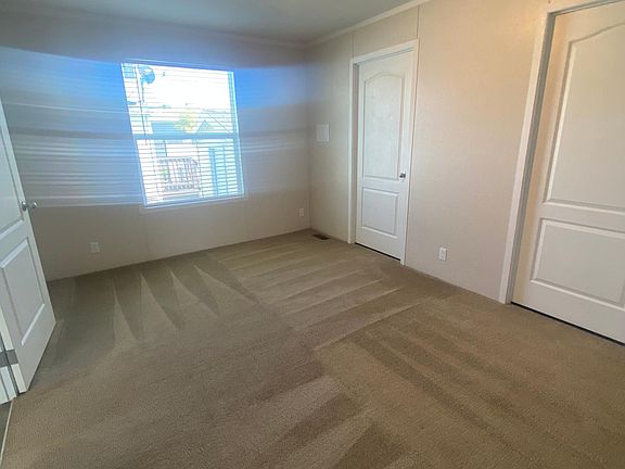 5th image of 59533 Bart Ln