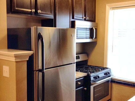 2nd image of 1035 Claytonia Ter APT 1S