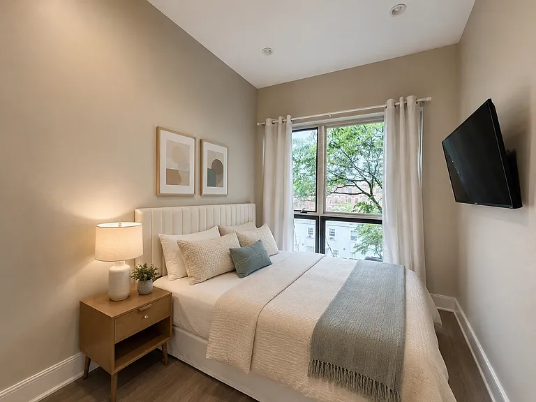 1070A Dekalb Ave #3R — Photo 9