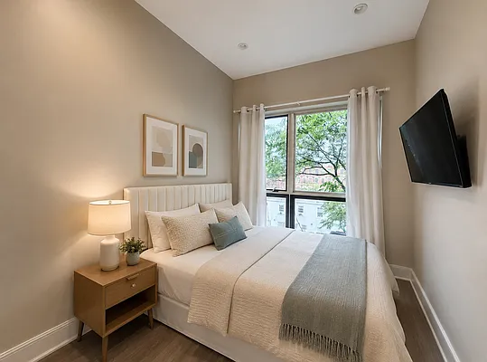 Bedroom, photo 2