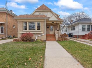 716 Arthur Ave, Racine, WI 53405