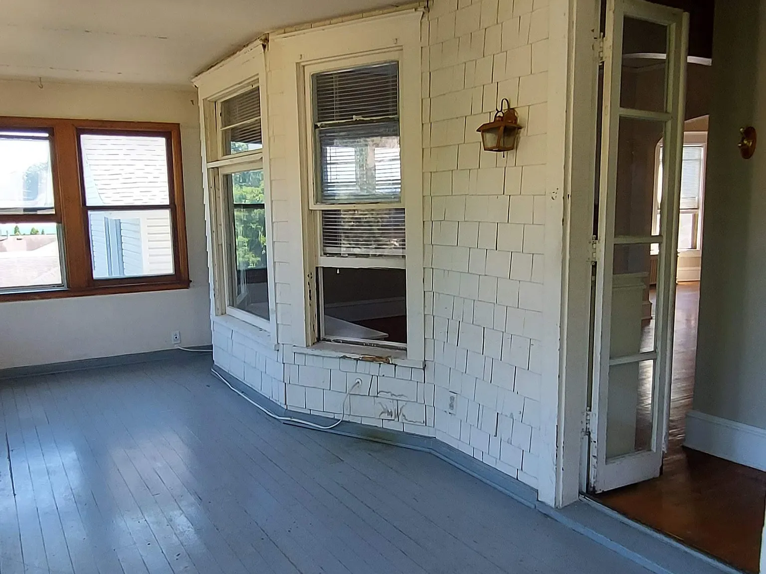 3 bed, 1338 sqft, $1,695 — Photo 2