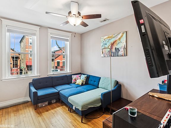 4th image of 2015 W Coulter St