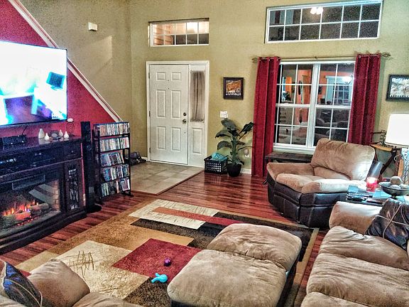 5th image of 10701 Tanbark Dr