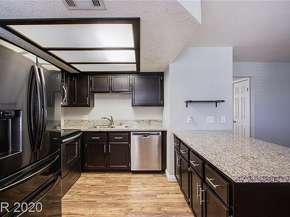 4th image of 1324 Pinto Rock Ln Unit 101