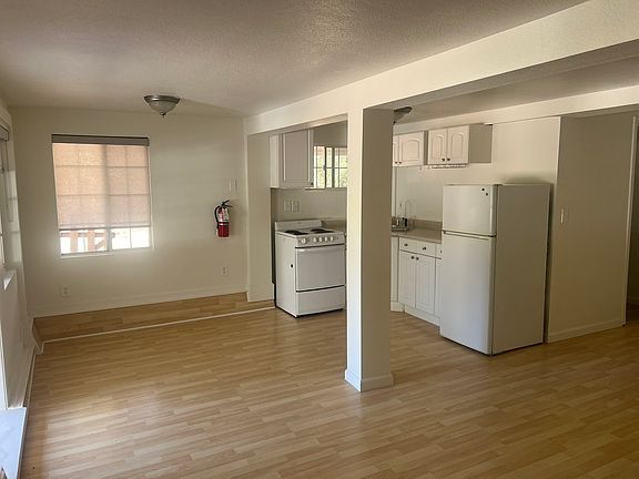 2nd image of 9554 Valle Vista Rd #A