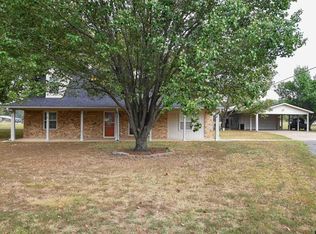 1037 County Road 3925, Mount Pleasant, TX 75455