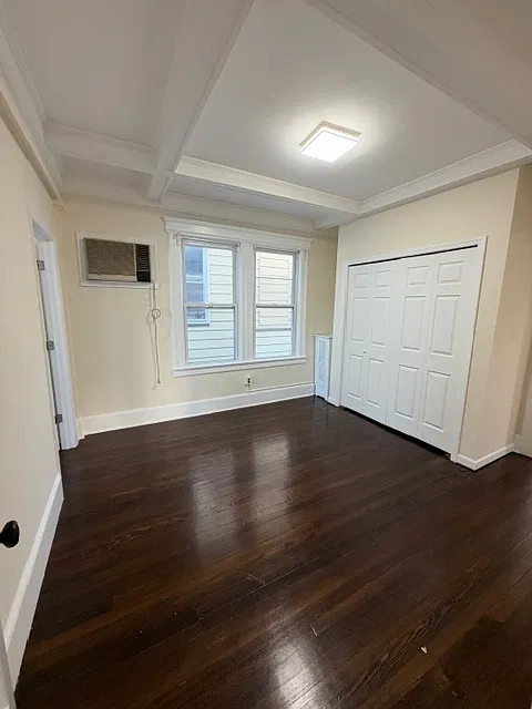 3 bed, 1300 sqft, $2,500 — Photo 3