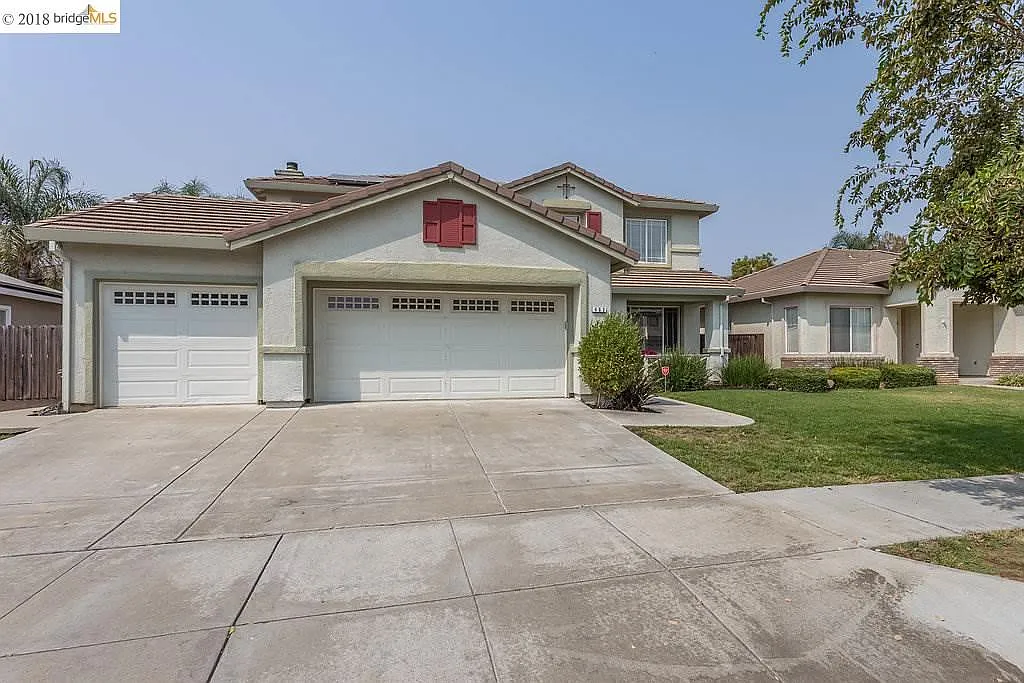 403 Stanwick St photo 1