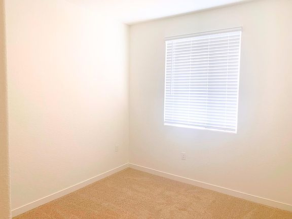 5th image of 5261 E Meadowood Drive