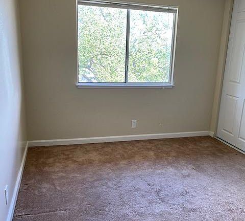 3rd image of 3572 Terrace Way