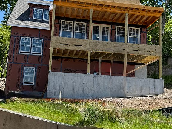 2nd image of 31 Circle Avenue