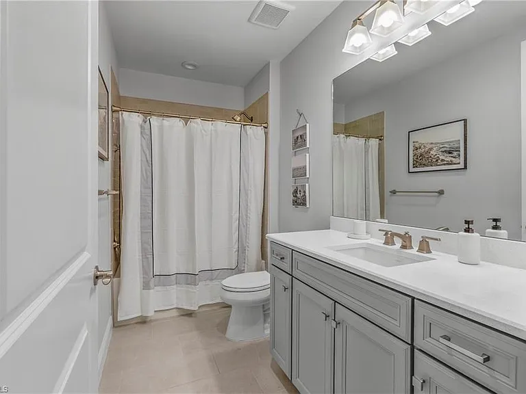 2640 Seychelles Cir #2802 — Photo 31