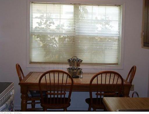 1st image of 31 Roffman Pl