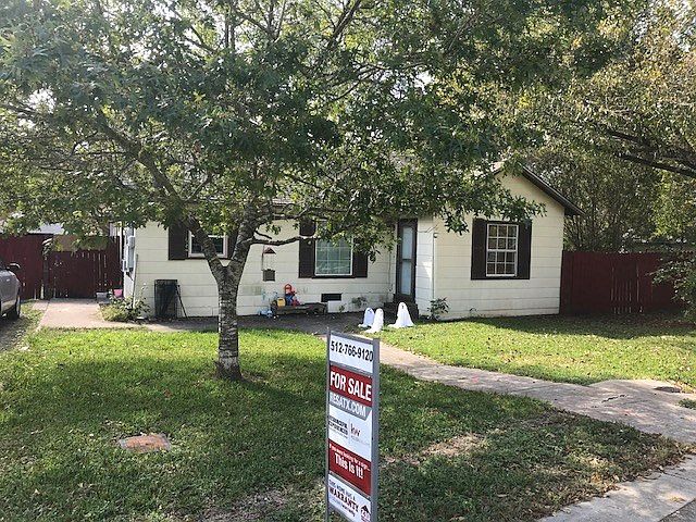 1st image of 109 Hutto St