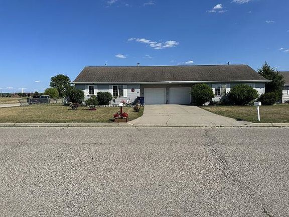 2nd image of 2550-2552 Greenwood Dr