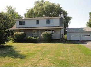 3816 Lower Mountain Rd, Sanborn, NY 14094