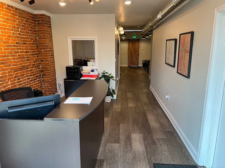 710 Columbia Ave — Photo 6