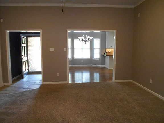 5th image of 6613 Brentwood Ave