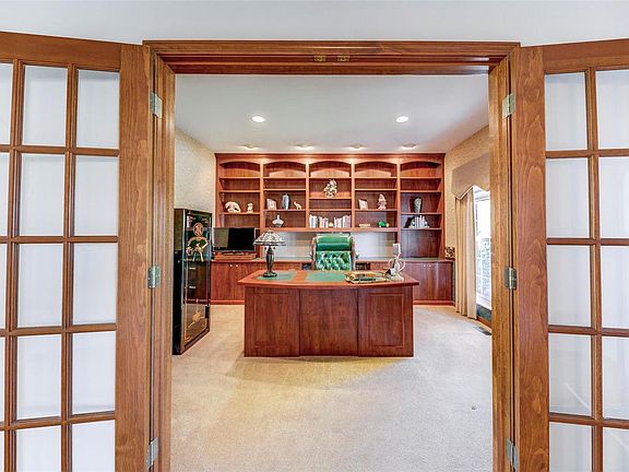 2nd image of 9520 Parkfield Place Dr