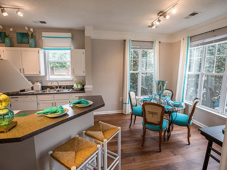 Brookberry Park Apartments — Photo 28