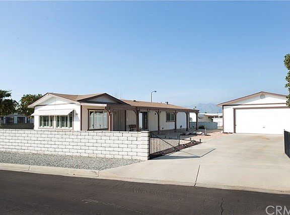 3rd image of 43588 Deanne Ct