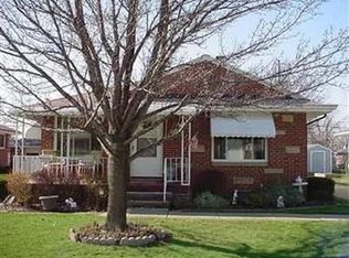6010 Hodgeman Dr, Parma Heights, OH