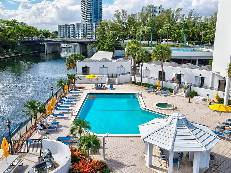 300 Three Islands Blvd #Penthouse 3A — Photo 47