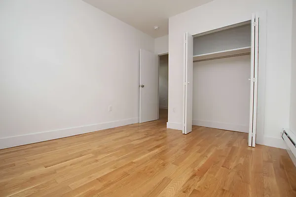 Rented by Nooklyn NYC LLC | media 22