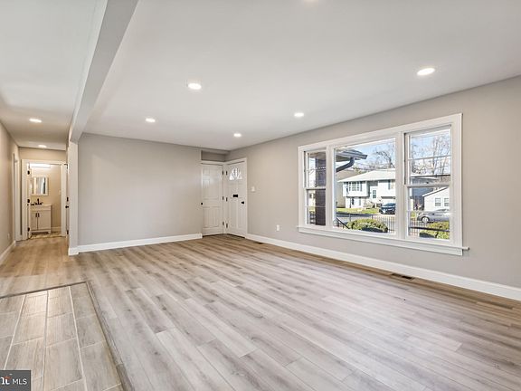 4th image of 412 Palmer St