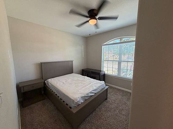 5th image of 1337 Zanna Grace Way