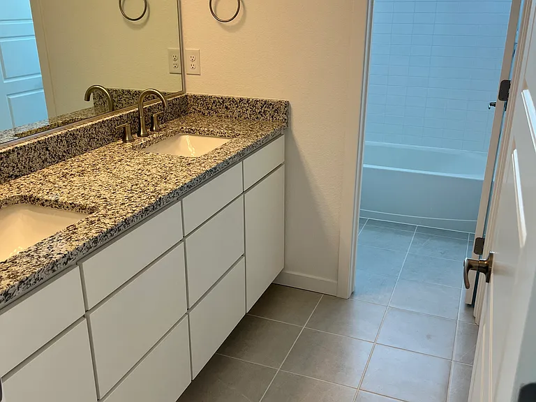 928 Saint Andrews Ln — Photo 7