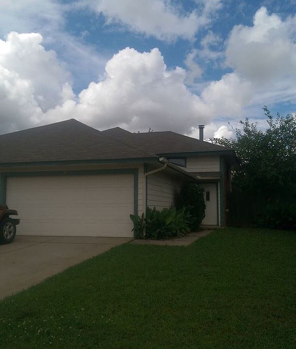 1st image of 1103 NE 23rd St