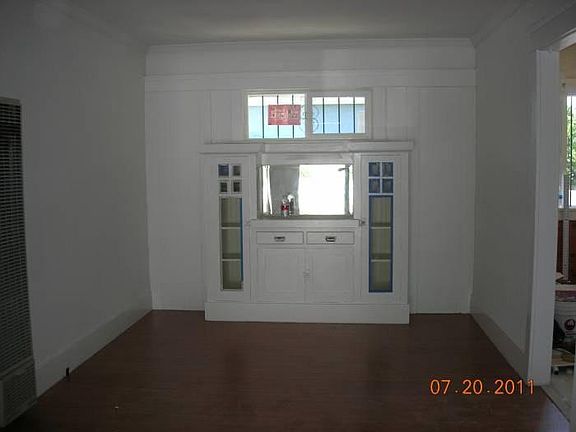 Formal Dinning Room