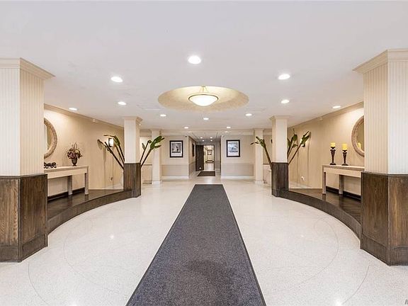 2nd image of 410 E Broadway APT 3L