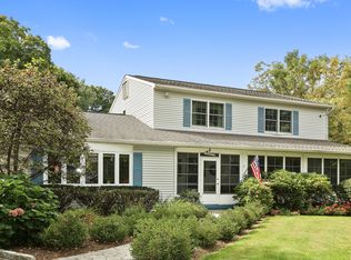 17 Goldfinch Ln, Mahopac, NY 10541
