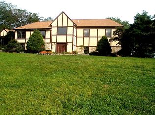 6086 Carversville Rd, Doylestown, PA 18902