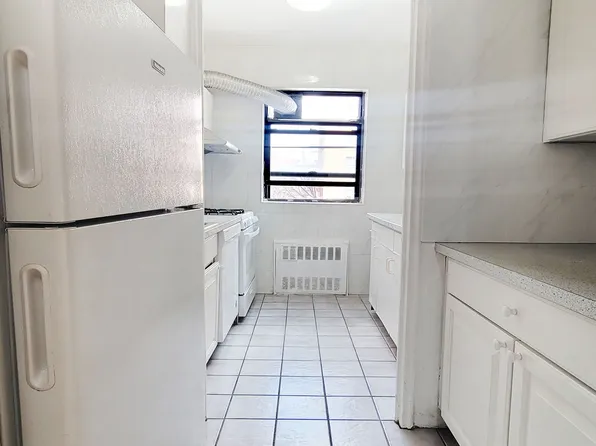 99-52 66th Road image 4 of 17