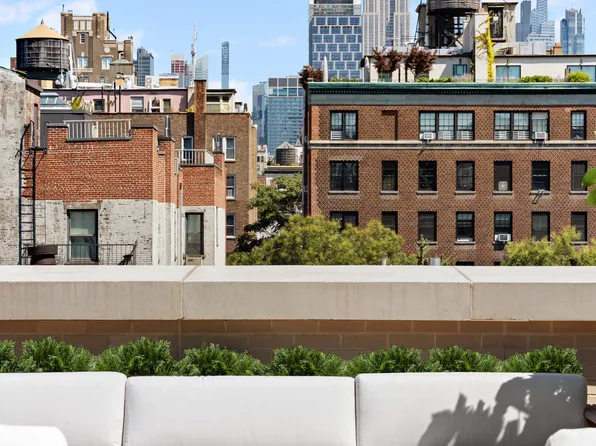 181 Macdougal Street image 7 of 24