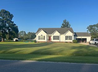 385 Smith Shore Rd, Belhaven, NC 27810