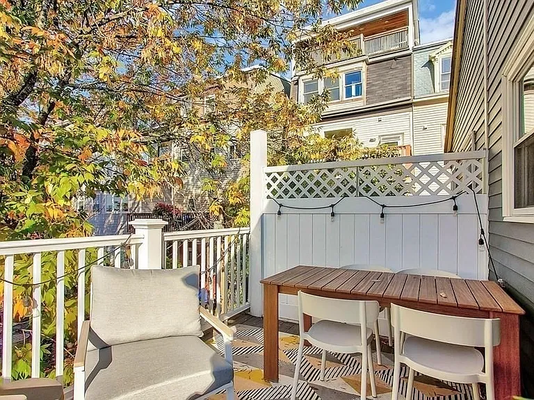 66 Telegraph St #3 — Photo 20