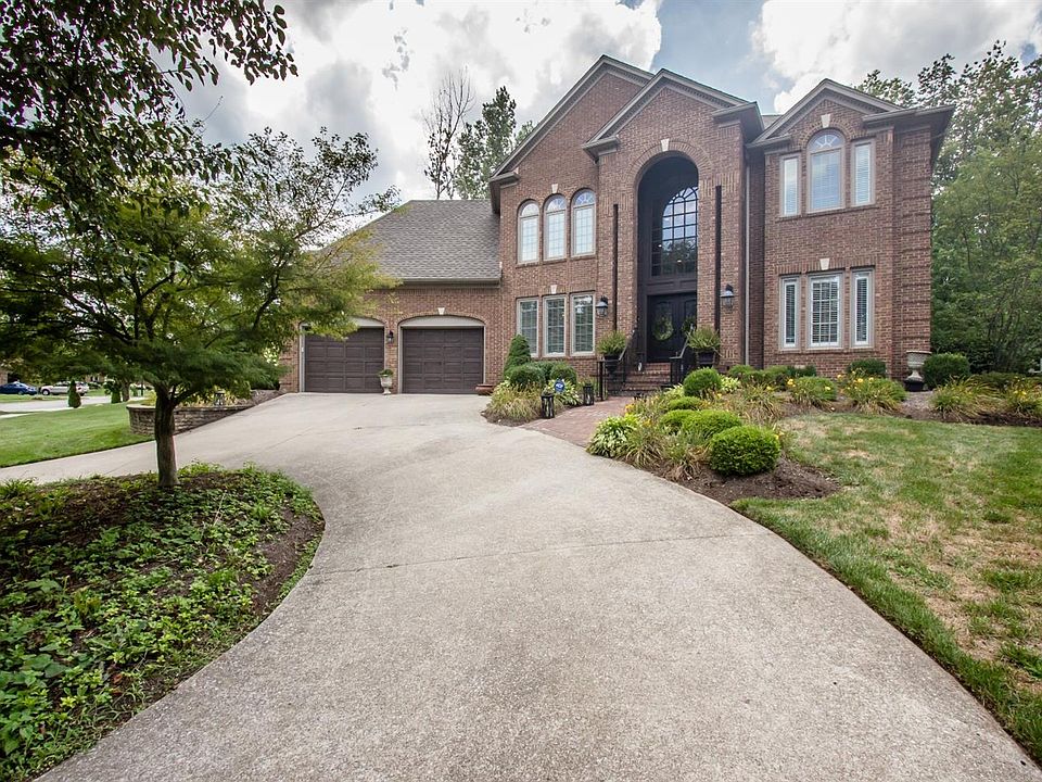1st image of 1085 Chetford Dr