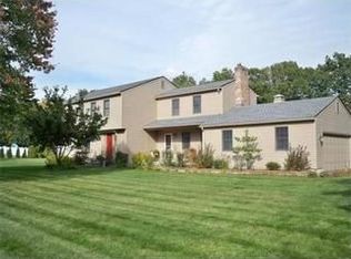 1 Evergreen Cir, Wilbraham, MA 01095