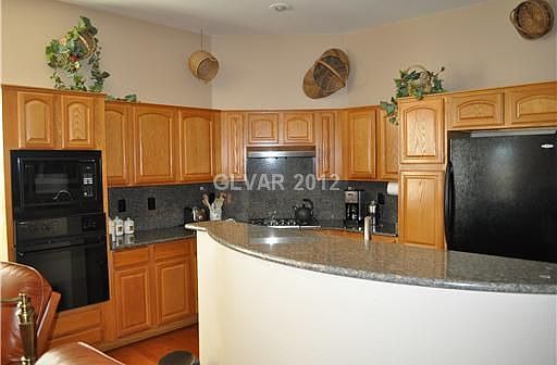 4th image of 6216 Foxcroft Ave