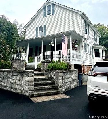 1st image of 2 Park Ave