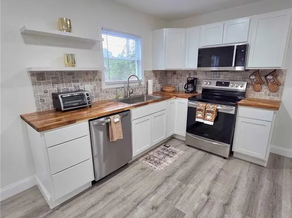 1418 24th St, Winston Salem, NC 27105