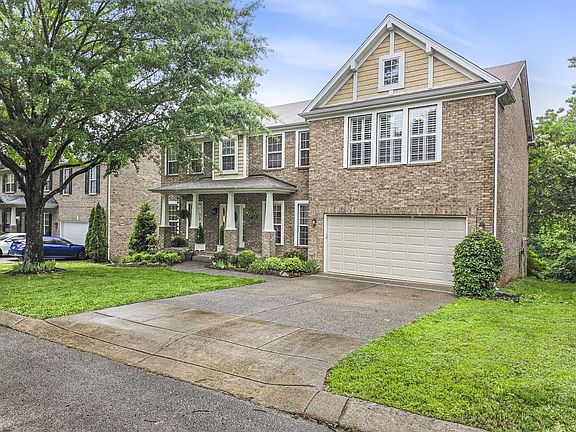 5th image of 304 Forest Bend Dr
