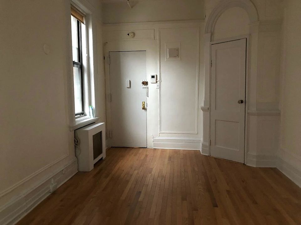 2nd image of 780 Madison Ave APT 6D