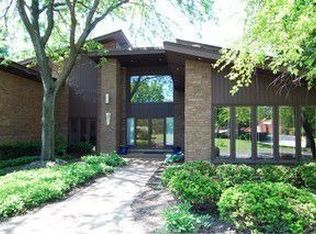 2206 Kipling Ln, Highland Park, IL
