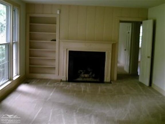 fireplace with built-ins